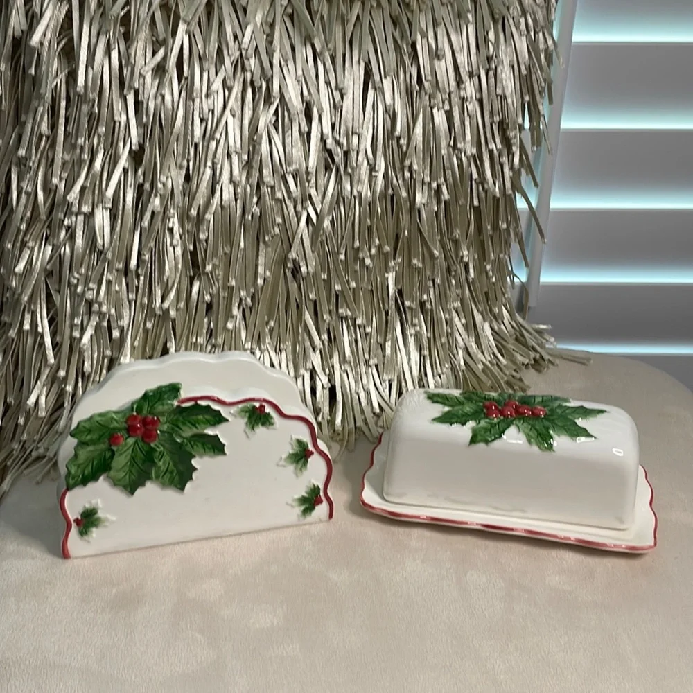 Mary Ann Baker - Christmas Butter and Napkin Holder - Picture 1 of 4